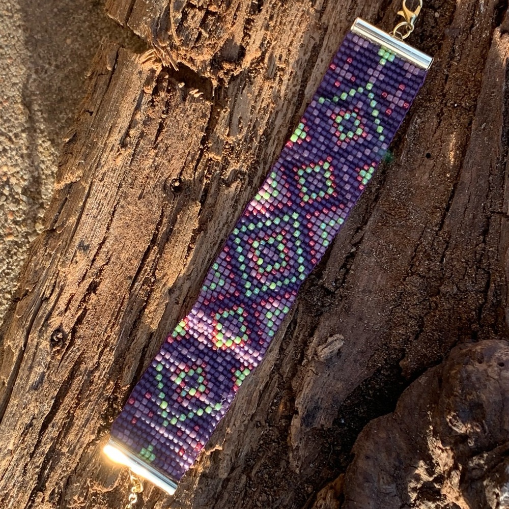 NWOT Handmade Seed Bead Cuff Bracelet with Native Design